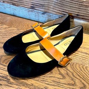 Me Too Comfortable Flats Size 11